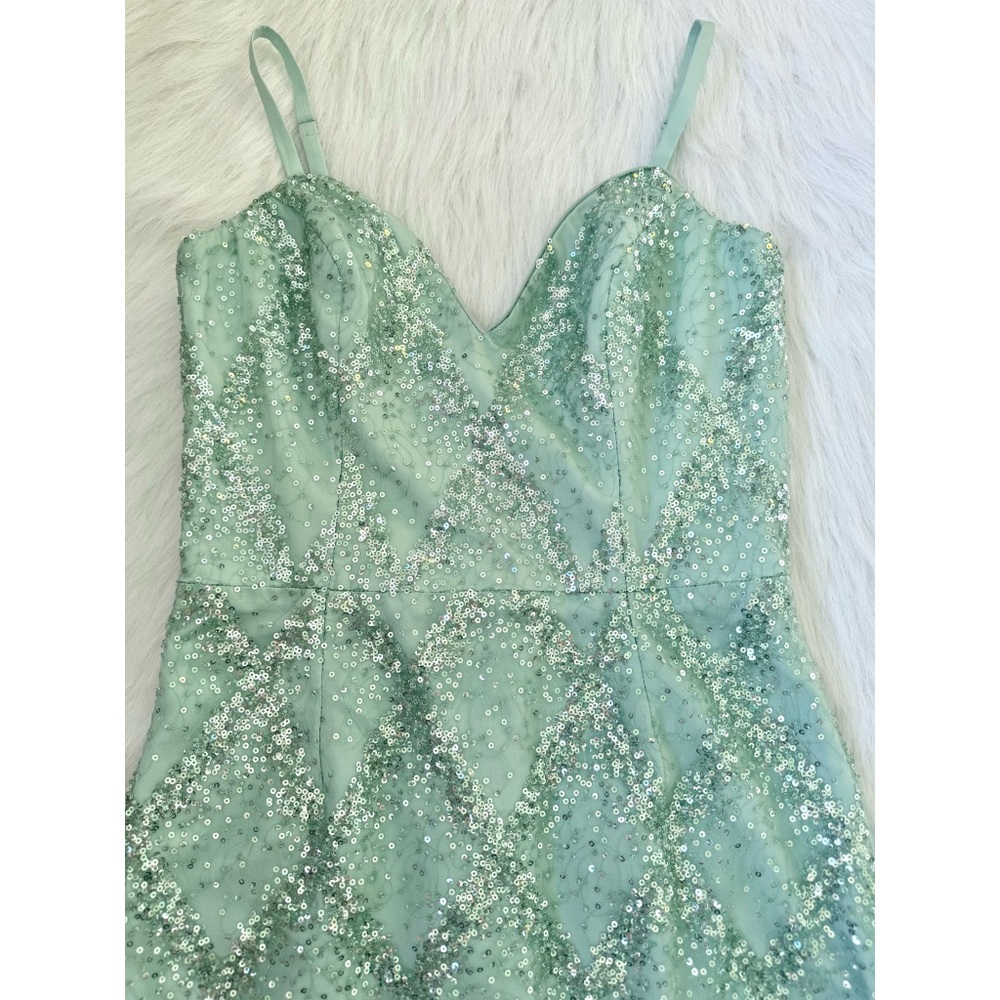 Dress the Population Green Sequin Dress 💚 - Picture 2 of 8